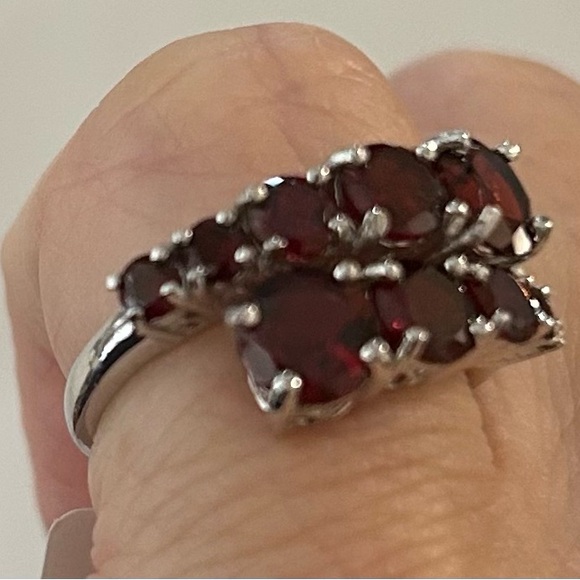 NWT JTV Red Garnet Rhodium Over Sterling Silver Ring SIZE 7 - Picture 2 of 5